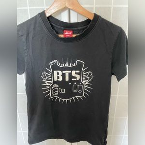 BTS concert  merchandise Black T-Shirt Jung Kook 97.